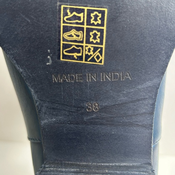 Free People Women's Charm Double V Ankle Boots Ink Blue Leather  Sz 38 - Picture 12 of 12